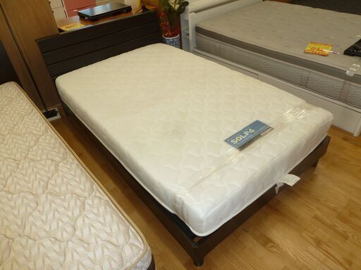 お買い得☆k86☆セミダブルベッド☆マットレス＋フレーム☆幅1200㎜☆近隣配達、設置可能