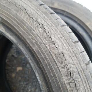 ヒビあるので格安…14インチ×２本☆の画像