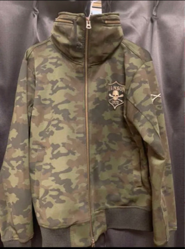 VONSON ボリュームネックジャージ