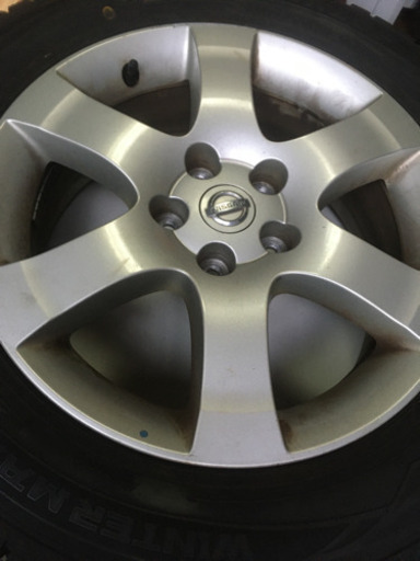 ダンロップ　スタッドレスタイヤ　4本セット　21560R17 ニッサン純正ホイール付き