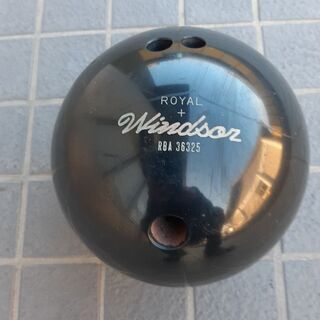 ボウリングボール　15ポンド　黒　中古品