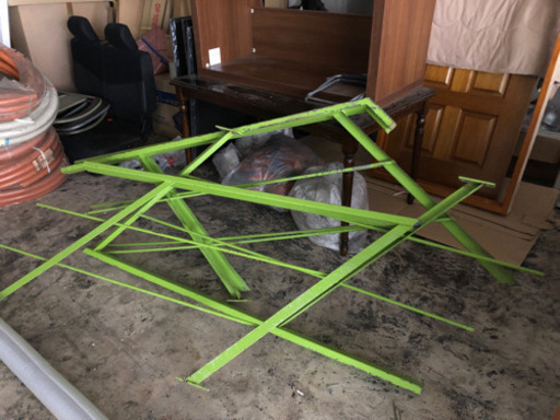 鉄製の階段