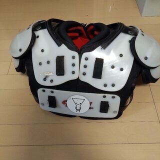 アメフト　ショルダーパッドの画像