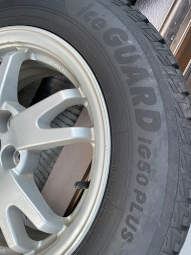 スタッドレスタイヤ