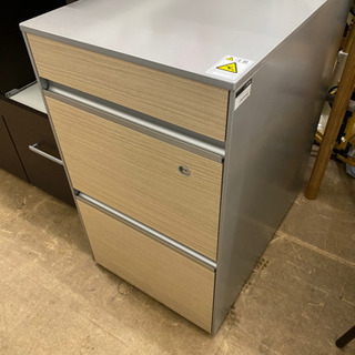 美品　鍵付き　キャビネット　中古　リサイクルショップ宮崎屋20.12.6の画像