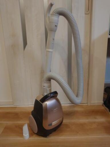 中古【美品】Panasonic 掃除機 2016年製