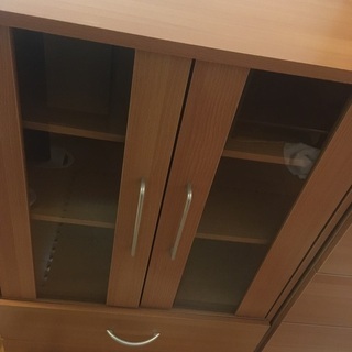 食器棚(美品)です。