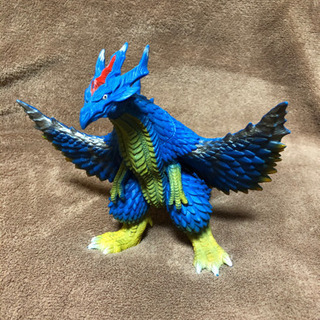 ウルトラマン ソフビ　マガバッサー　300円