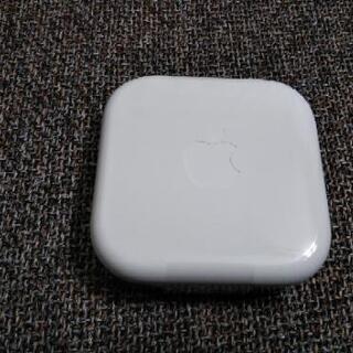【新品未使用】アップル純正 iPhone イヤホンマイクの画像