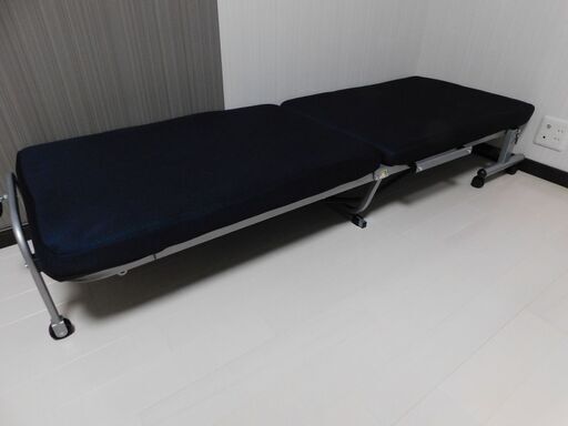 折り畳み式　シングルベッド