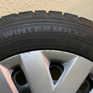 フォルクスワーゲンポロスタッドレスタイヤの画像