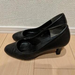 黒パンプス　23cmの画像