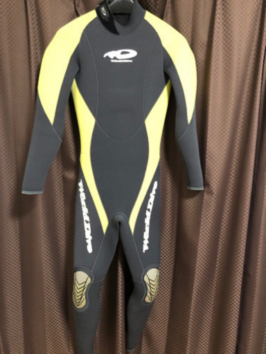 ウェットスーツ　5mm World Dive