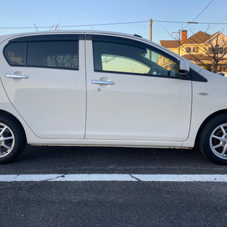 最終値下げしました！車庫保管でとってもキレイなミライース！車検たっぷり法人ワンオーナー！街乗りでリッター約21キロ走りますよー♪の画像