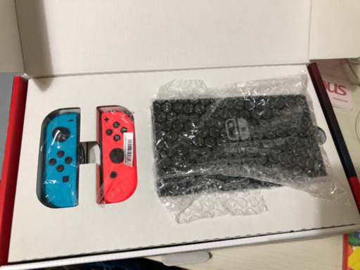 任天堂スイッチ　新しいモデル (+あつまれどうぶつ森)