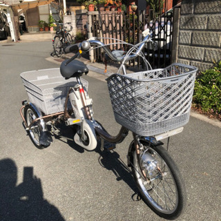 【値下げしました！】電動アシスト三輪車