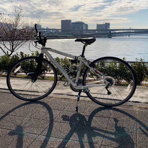 トレック　TREK クロスバイク　モデル:7300