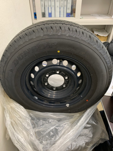 ハイエース200系　純正タイヤ