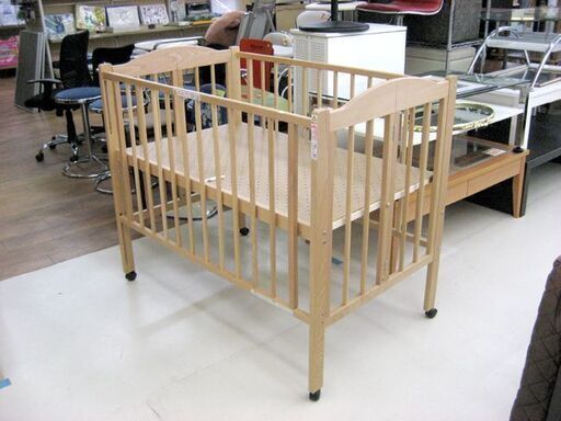 美品! ベビーベッド 125×77×109cm スリーピー ワンタッチハイベッド パル 折りたたみ式 キャスター付き ナチュラル シンプル ベビー用品 ベビーベット 札幌 厚別店