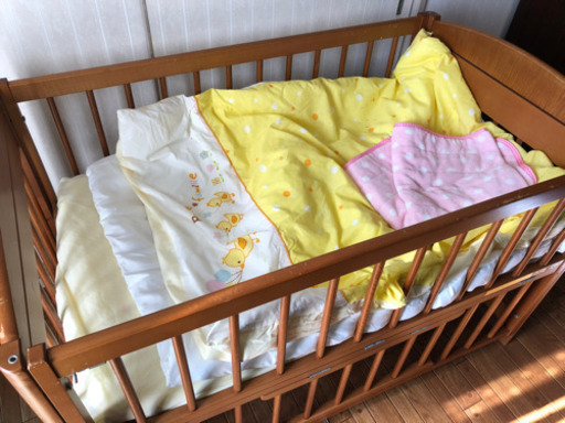 ベビーベッド　ベビー寝具・布団付き