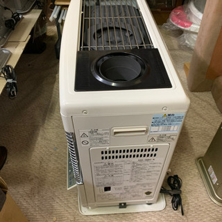 美品 サンポット・煙突式石油ストーブ・2016年製・KSH-709KC