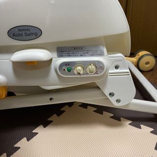 Combi コンビ◆◆電動スィング　ハイ・ローベッド＆チェアですの画像