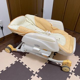 Combi コンビ◆◆電動スィング　ハイ・ローベッド＆チェアですの画像