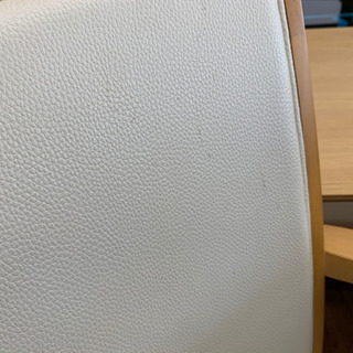 回転椅子付のノーブランド品!ダイニング5点セットです！の画像