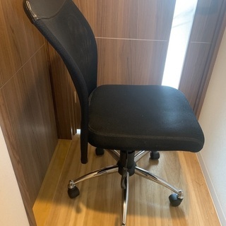 デスクチェアーの画像