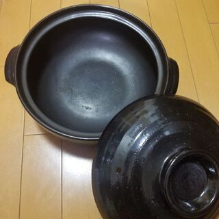 土鍋 黒 (早めのお引き取り優先)の画像