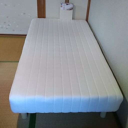 ★今週末まで　半年使用シングルベッド\u0026ラック2個★