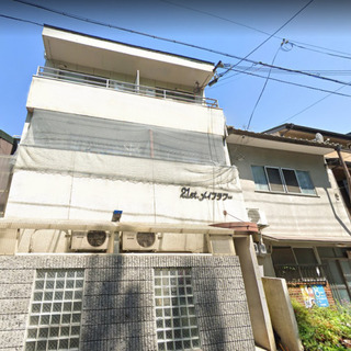北野天満宮の天神さんの緑が見えるお部屋の画像