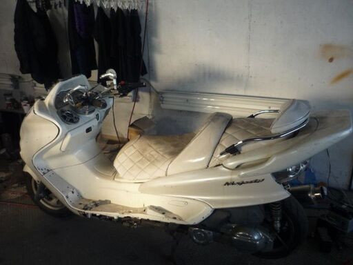 ヤマハ　マジェスティ250C　SG03J　人気の白　鍵書類付き　エンジン不動 部品取り　欠品多数