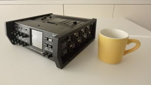 Rolland R-88 8チャンネルレコーダー