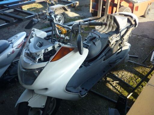 ヤマハ　マジェスティSG03J　鍵書類あり　エンジン不動現状車　部品取りなどに