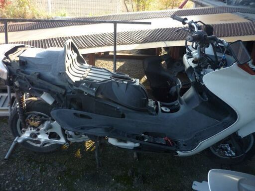 ヤマハ　マジェスティSG03J　鍵書類あり　エンジン不動現状車　部品取りなどに
