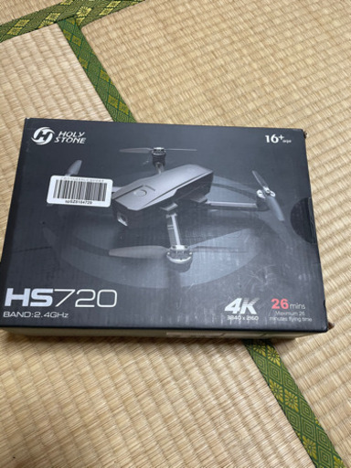 少しお値下げ！Holy Stoneの本格的ドローン！早い方どうぞ！