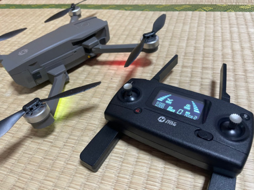 少しお値下げ！Holy Stoneの本格的ドローン！早い方どうぞ！