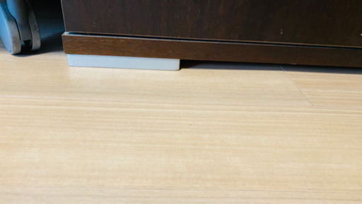 本棚にもなるキャビネット