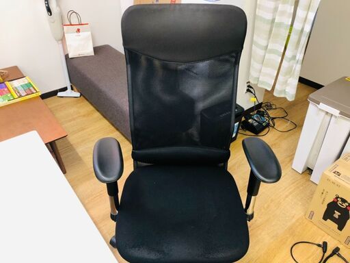 ■減額しました■事務机に最適■デスクチェア付■シンプルなオフィスデスク■取りに来ていただける方限定です■