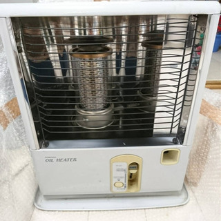 石油ストーブ　白