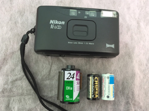 Nikon AF600フィルムカメラ(付電池2本)