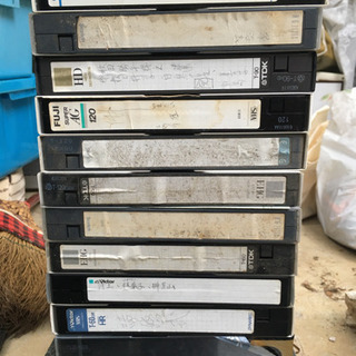 VHSビデオテープ大量、無料ですの画像