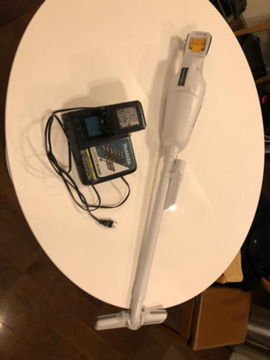 マキタ充電式クリーナー(掃除機)