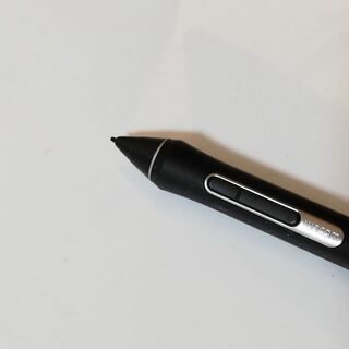 【大阪直接取引】ワコム 液タブ 液晶ペンタブレット23.6型 Wacom Cintiq Pro 24 ペンモデル ブラック TDTK-2420　+　専用アームセットの画像