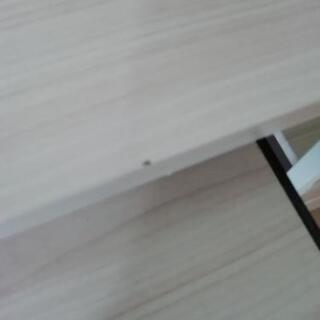ニトリ美品　パソコンデスクの画像