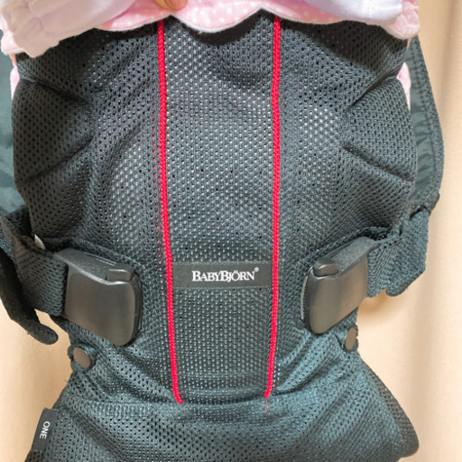 お値下げ中 ベビービョルン ONE＋エアー 抱っこ紐 ブラック×レッド