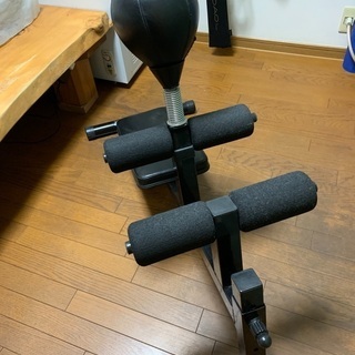 トレーニングベンチ　パンチングボール付