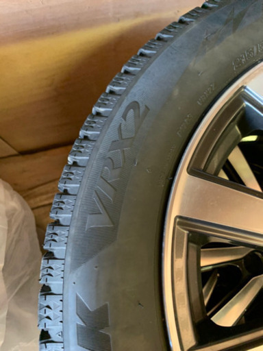 【交渉中】スタッドレスタイヤ　ブリヂストンVRX2  215/55R17