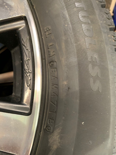 【交渉中】スタッドレスタイヤ　ブリヂストンVRX2  215/55R17